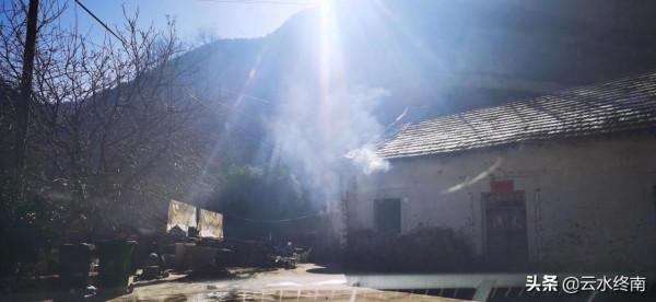 這恐怕是秦嶺北麓儲存最多的棧道遺蹟了，經過大水，不知路況如何