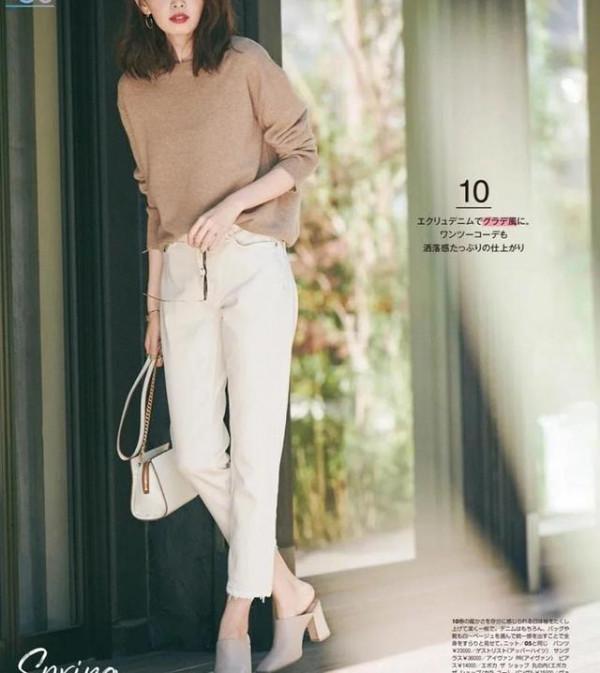 過了50歲後的女人,冬季多選這三個淺色系,顯氣質又溫柔 過了50歲後的女人,冬季多選這三個淺色系,顯氣質又溫柔