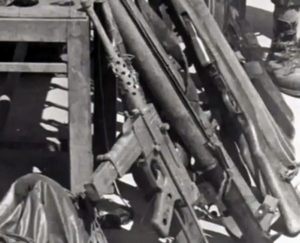 敵軍營長被解放軍戰士活捉,仔細一看,由驚到喜:是自己親外甥 敵軍營長被解放軍戰士活捉,仔細一看,由驚到喜:是自己親外甥