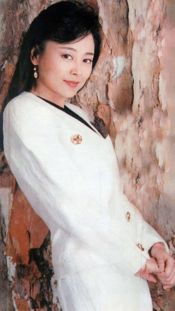 著名導演張建亞：與女星張瑜離婚後，現在人生狀況怎樣？