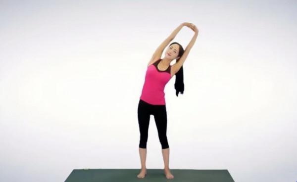 53歲阿姨原話:將近10年的腰背痛,全靠這個動作好了,現在很輕鬆 53歲阿姨原話:將近10年的腰背痛,全靠這個動作好了,現在很輕鬆