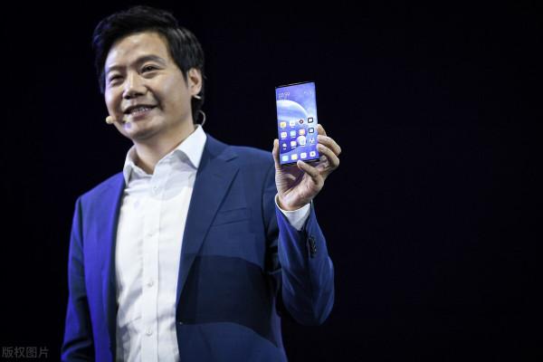 小米的雷軍確實牛，不靠上面採購和愛國營銷，照樣把企業做強大了