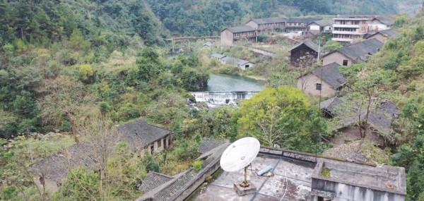 探秘貴州深山廢城,曾經被譽為萬人小香港,為何如今荒無人煙 探秘貴州深山廢城,曾經被譽為萬人小香港,為何如今荒無人煙