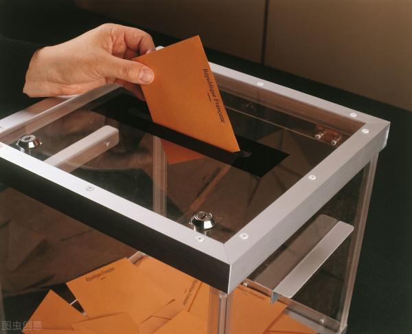 體制內晉升，一步“臺階”隔開了兩個不同的人生