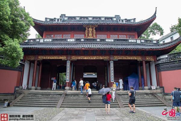 文保中國｜岳飛廟“精忠報國”背上刺 從此為國上戰場