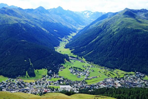 10年深度+豪華遊玩60國