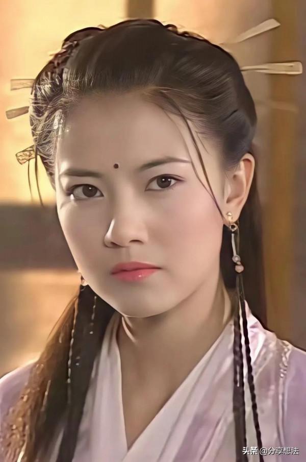 年輕時的高圓圓