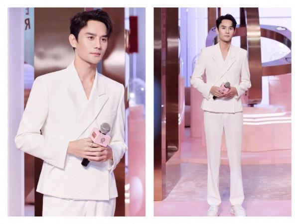 王凱白色交叉前襟西服套裝，清爽不油膩，太好看了，優雅王子