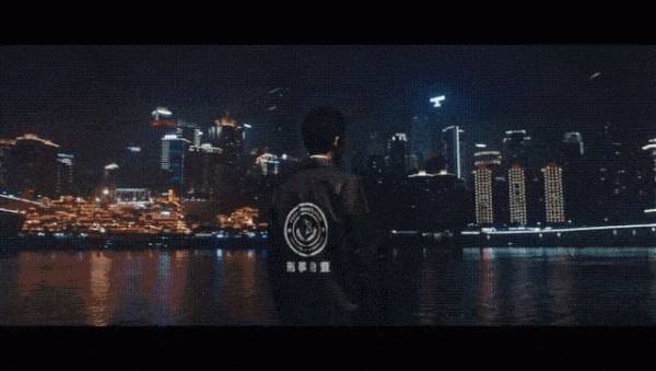 丈夫棄車跳江：成年人的崩潰也許只是因為一 件小事