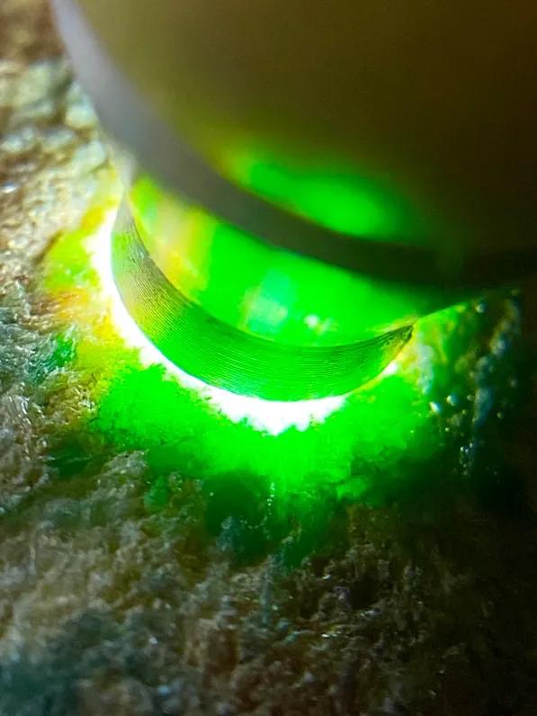 老木那楊梅皮化冰飄花手鐲料 種老皮緊肉細 玩飄花手鐲機率大 易內化