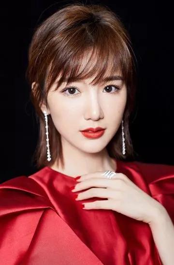 毛曉彤美照一冊，欣賞