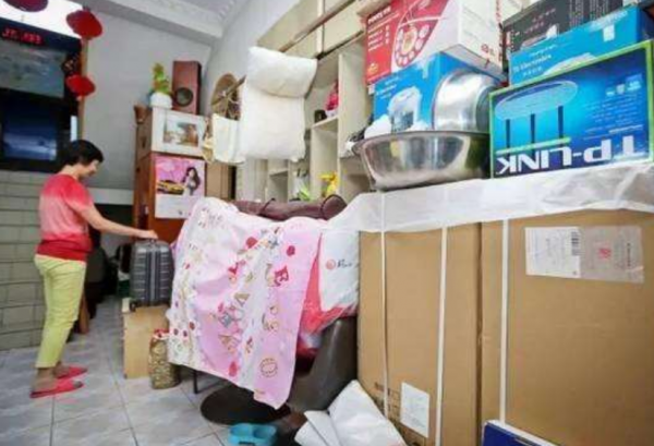 上海馬路上的&OpenCurlyDoubleQuote;豪宅&rdquo;：要6套房加1億才肯拆，14年後搬走，沒多賺