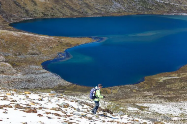 情人海藍冰，墜入峽谷的眼淚，上天遺落的翡翠明珠