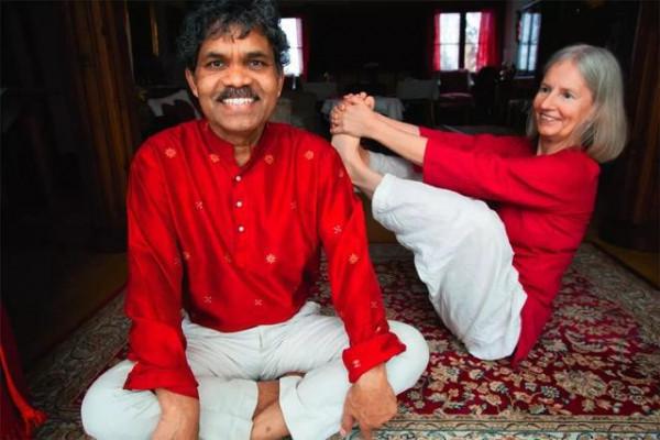 印度小夥騎腳踏車6000多公里去瑞典，只為尋找愛情，故事太感人