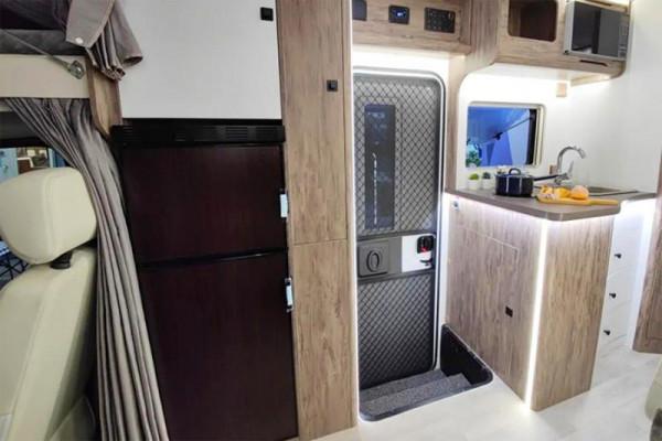 德興大熊座無拓版房車 售價39.8萬元 德興大熊座無拓版房車 售價39.8萬元