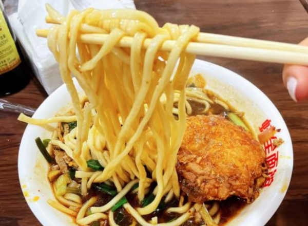 安徽只在夜裡開的麵館，外地人驅車百公里去吃，本地人：不如從前