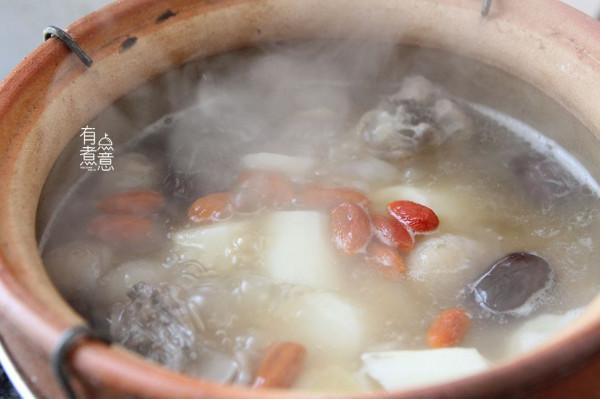 天冷,煲雞湯時多加“1紅1白”,三天兩頭喝一碗,暖身補氣不怕冷 天冷,煲雞湯時多加“1紅1白”,三天兩頭喝一碗,暖身補氣不怕冷