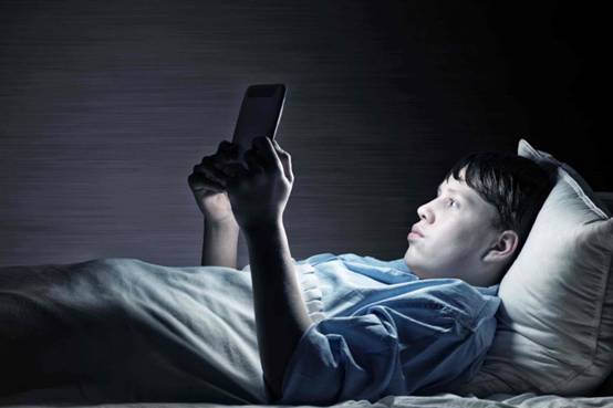 早上一起視力模糊，別掉以輕心，醫生：很可能是患病