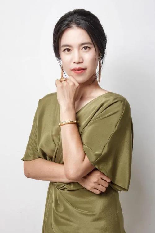 王楠：癌症16年丈夫不離不棄，40歲生2胎，風光背後有淚水