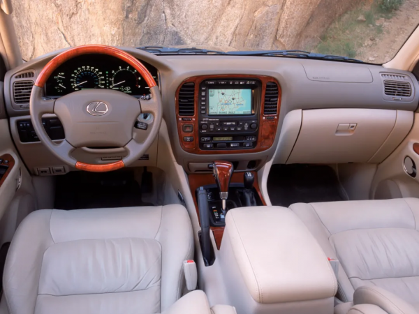 中年男人心中的“白月光”,LC是如何用70年走上神壇的 中年男人心中的“白月光”,LC是如何用70年走上神壇的