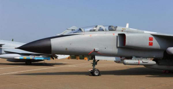 飛豹最新改進型-殲轟7A2戰鬥轟炸機 經過多項升級 作戰能力大增 飛豹最新改進型-殲轟7A2戰鬥轟炸機 經過多項升級 作戰能力大增