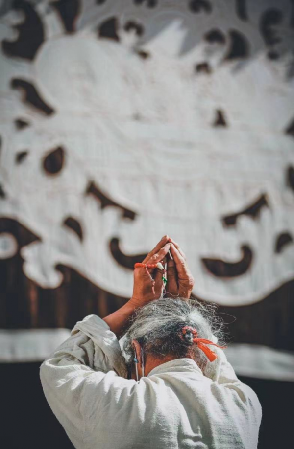 再一次，跟著賓士尋找自己和旅行的意義