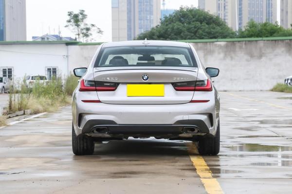 解讀寶馬325Li M運動曜夜套裝，配2&period;0T&plus;8AT，軸距2961mm，有多香？