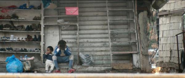 11歲的妹妹出嫁換了兩隻雞，12歲的哥哥將父母告上法庭