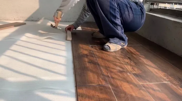 90後女護士爆改130平毛坯房，花1萬元打造出敘利亞“貧窮風”豪宅