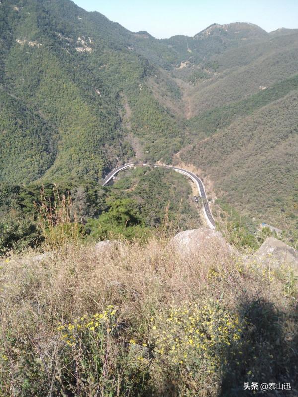 獨行泰山之走三梁