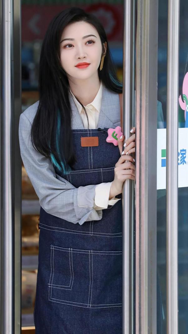 景甜出現，空氣一秒變甜