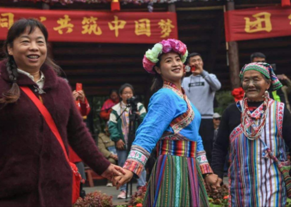 和雲南一起過新年 |“卡雀哇”節：獨龍族的新年