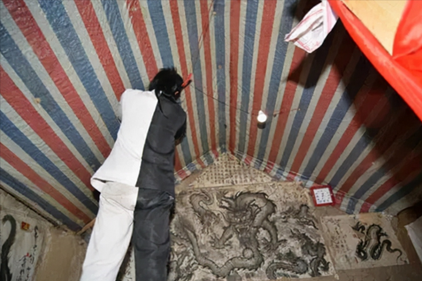 那個相信龍真實存在，離家出走上山尋龍17年的道長，現狀如何？