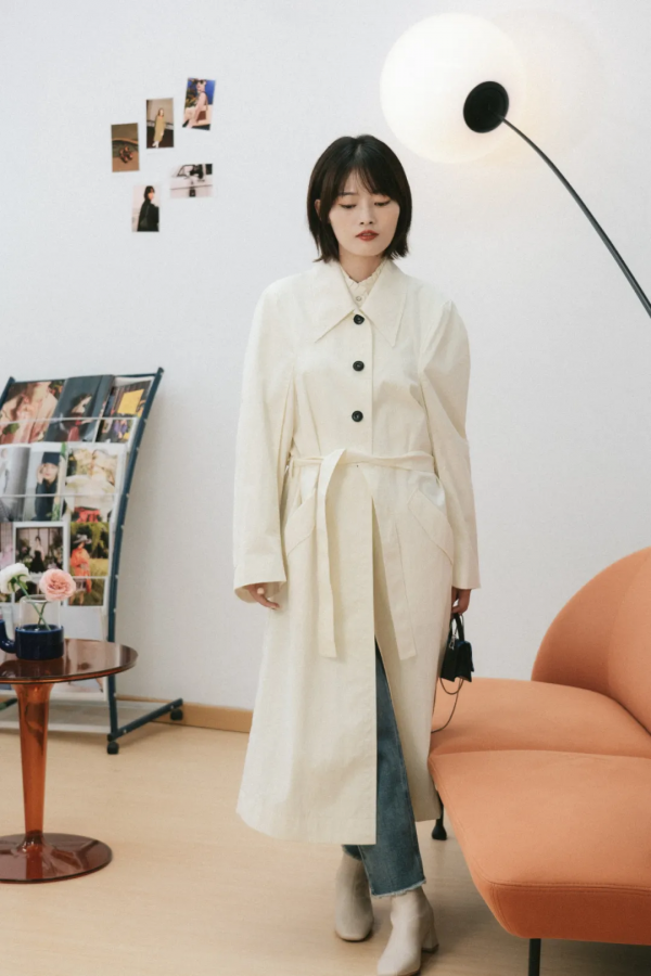 現在的品牌怎麼回事,這衣服也能賣2千? 現在的品牌怎麼回事,這衣服也能賣2千?