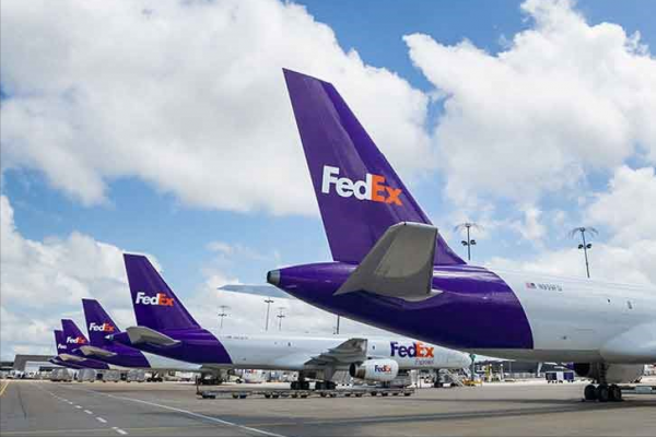 再漲價！UPS、FedEx、DHL領先優勢加強，順豐因防疫限員造成東盟航線被國際快遞物流巨頭截胡