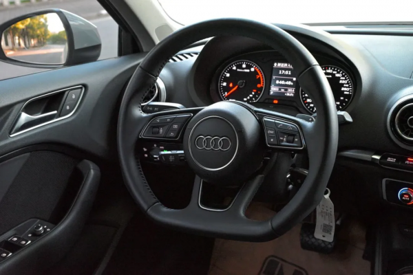 14萬不到買奧迪掀背A3,顏值品牌雙豐收 14萬不到買奧迪掀背A3,顏值品牌雙豐收