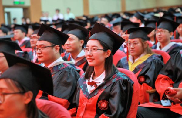 “有太多博士精神崩潰了”,清華大學教授說出真相,讀博有風險? “有太多博士精神崩潰了”,清華大學教授說出真相,讀博有風險?