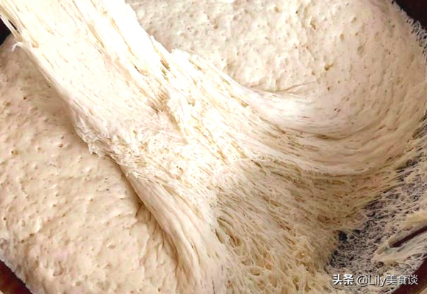 蒸饅頭時，冷水還是沸水好？爭議挺大，牢記4個關鍵點，暄軟白胖