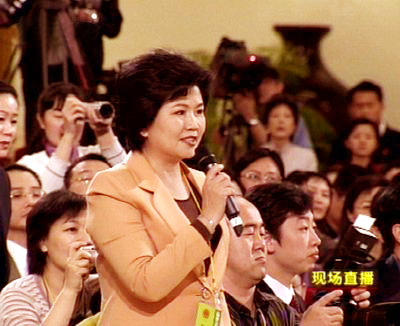 《新聞聯播》前主播邢質斌：與初戀丈夫相愛一生，晚年生活怎樣？