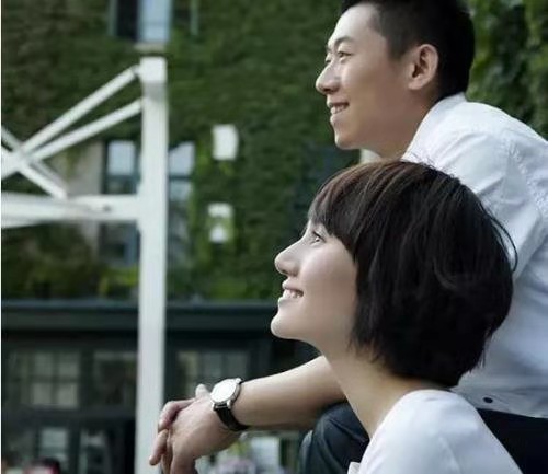 袁泉：嫁給同學夏雨，是公婆和老公的調和劑，解開老公多年的心結