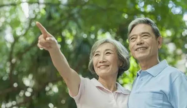 人的壽命竟能“計算”出來？科學家給出答案，算一下你能活多少歲