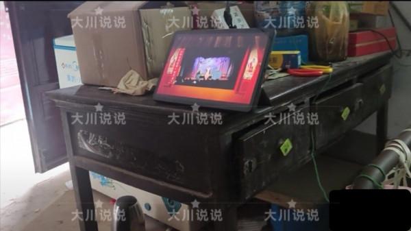 河南一大學生“另類”刷課,奶奶看得直誇“秒”,網友:這小子行 河南一大學生“另類”刷課,奶奶看得直誇“秒”,網友:這小子行