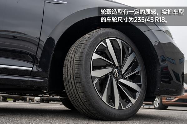 不再是“套娃臉” 新款大眾帕薩特到店實拍