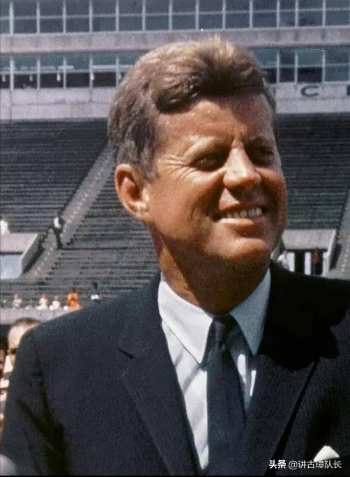 美國總統的保鏢有多難當？早上陪跑步，關鍵時刻擋子彈，年薪百萬