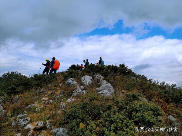 攀登昆明的崑崙山-梁王山,可遠觀滇池、撫仙湖、陽宗海、星雲湖 攀登昆明的崑崙山-梁王山,可遠觀滇池、撫仙湖、陽宗海、星雲湖