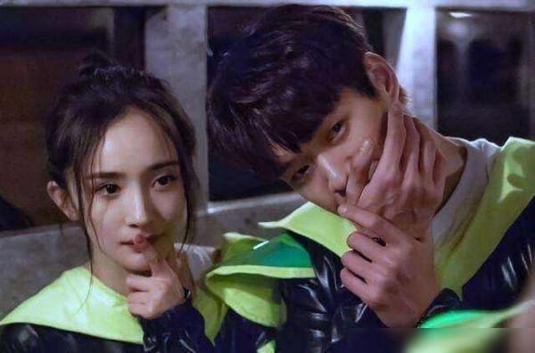 劉愷威魏大勳機場偶遇同框,大型修羅場來襲,網友喊話楊冪快來 劉愷威魏大勳機場偶遇同框,大型修羅場來襲,網友喊話楊冪快來