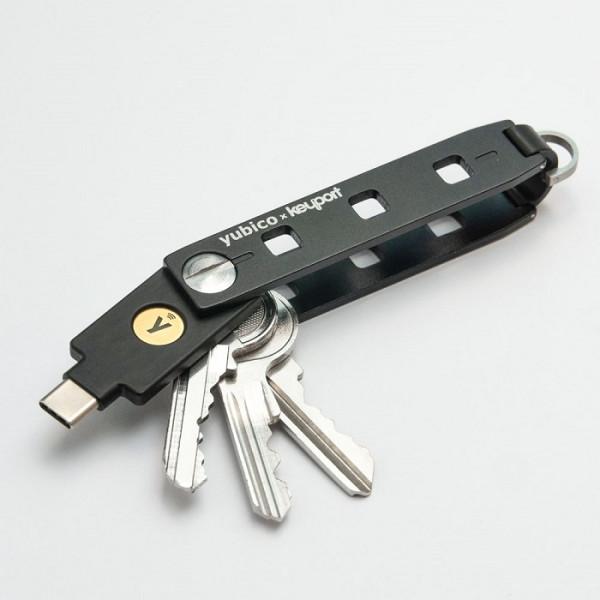 攜手Keyport:Yubico推出Pivot 2.0安全金鑰收納小工具 攜手Keyport:Yubico推出Pivot 2.0安全金鑰收納小工具