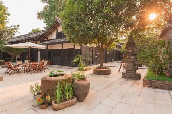 改造鄉間小院，體驗鄉間的田園情