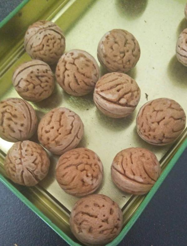 製作桃核光珠的方法 製作桃核光珠的方法