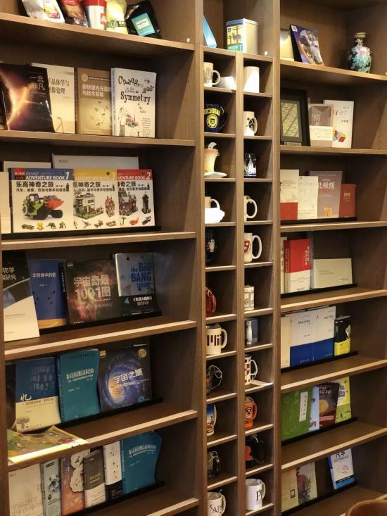 這個物理“天團”,學術秘籍竟然是“一杯咖啡”? 這個物理“天團”,學術秘籍竟然是“一杯咖啡”?